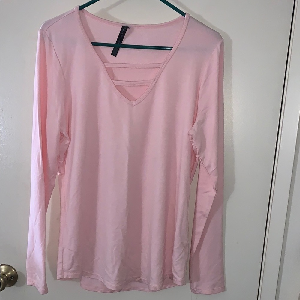 BNWT Pink Yoga Long Sleeve Top BY GAIAM